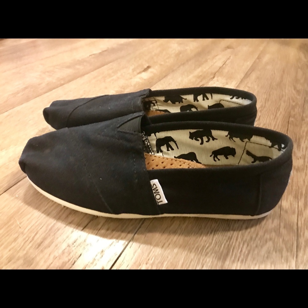 Toms Black 6.5